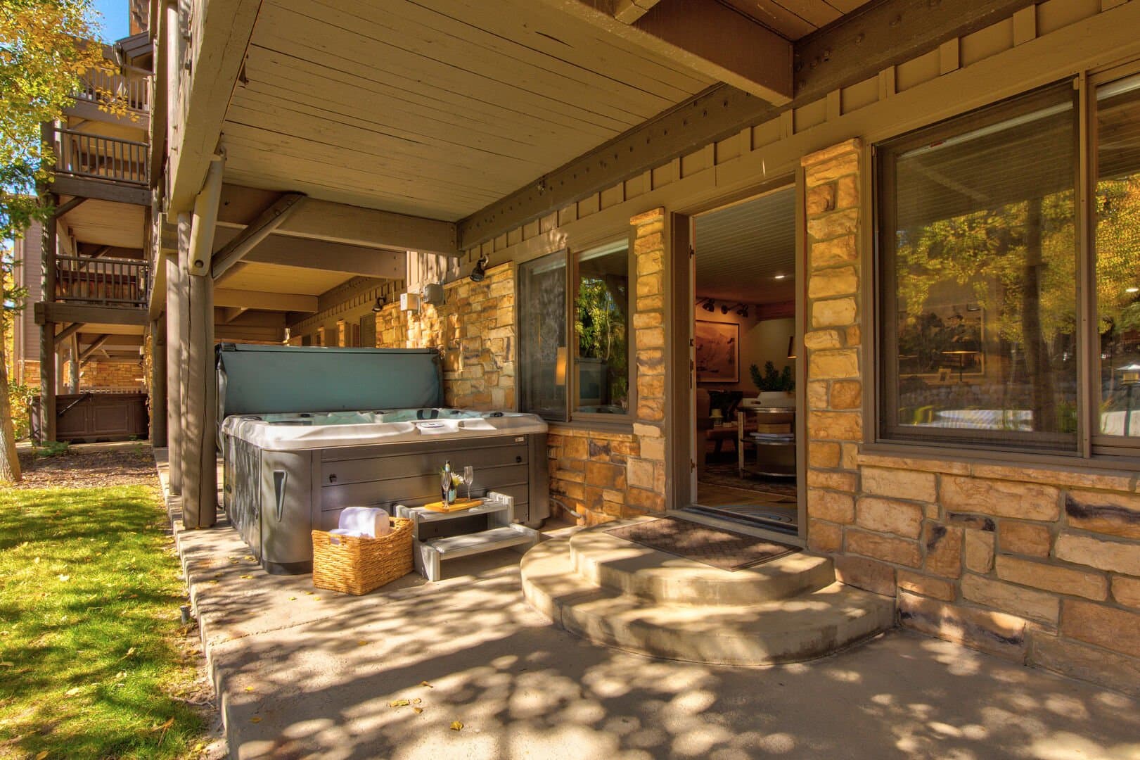 Silverlake Home - Image 36