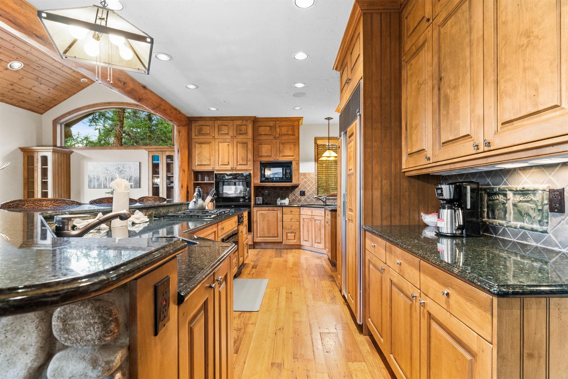 Goldenrod Circle - Image 13