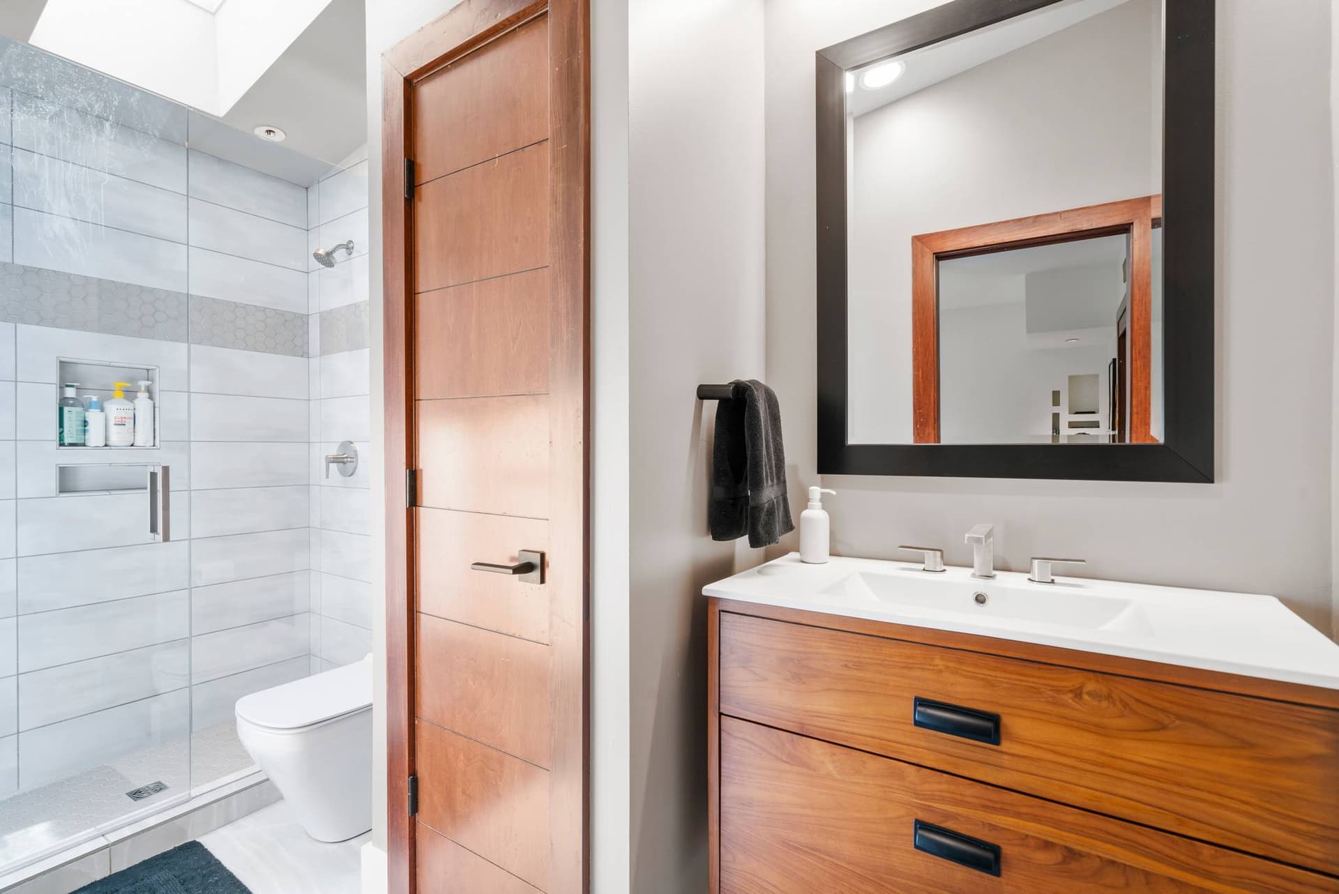 Nashville Sanctuary - Image 41