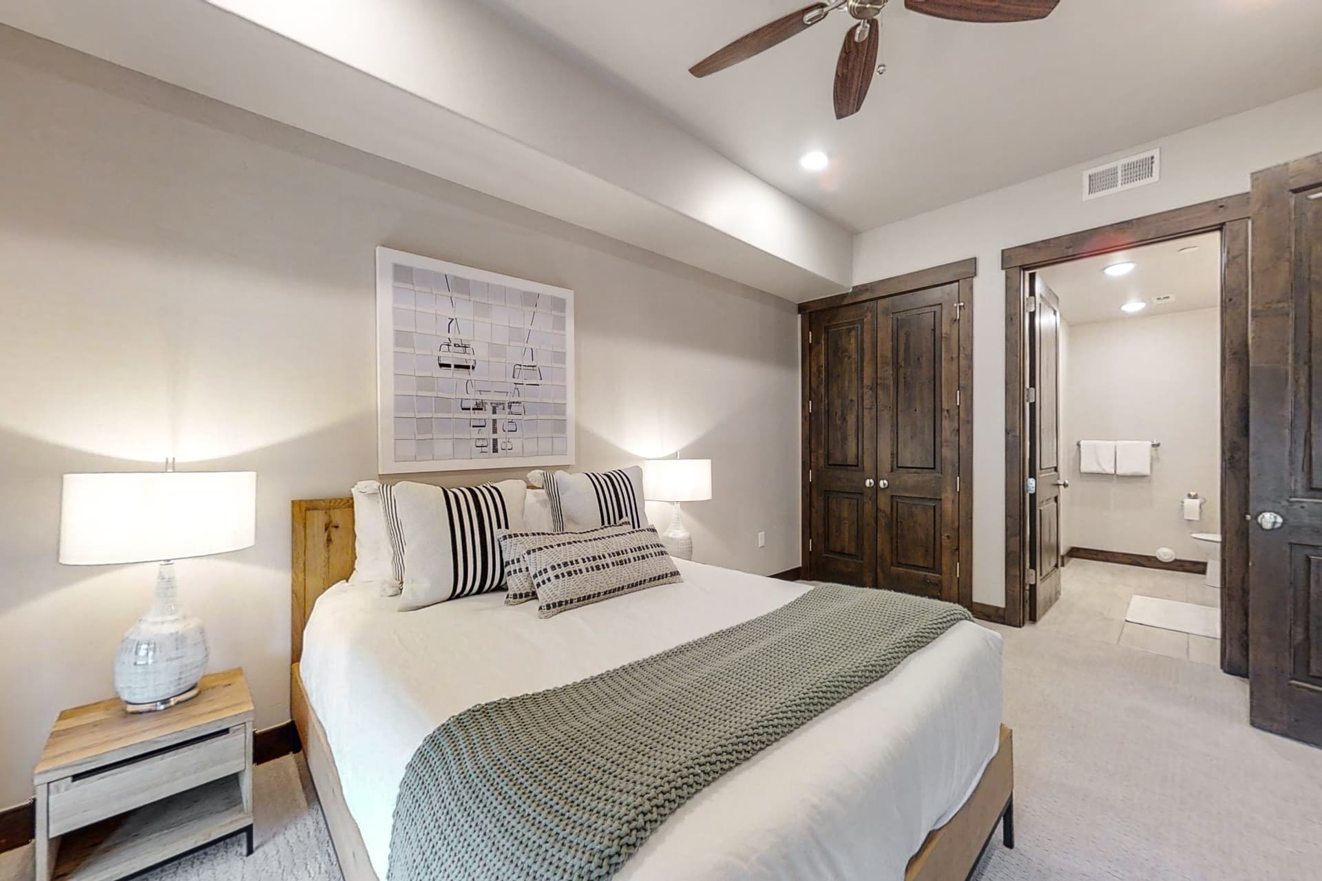 Blackstone Paradise Home - Image 15