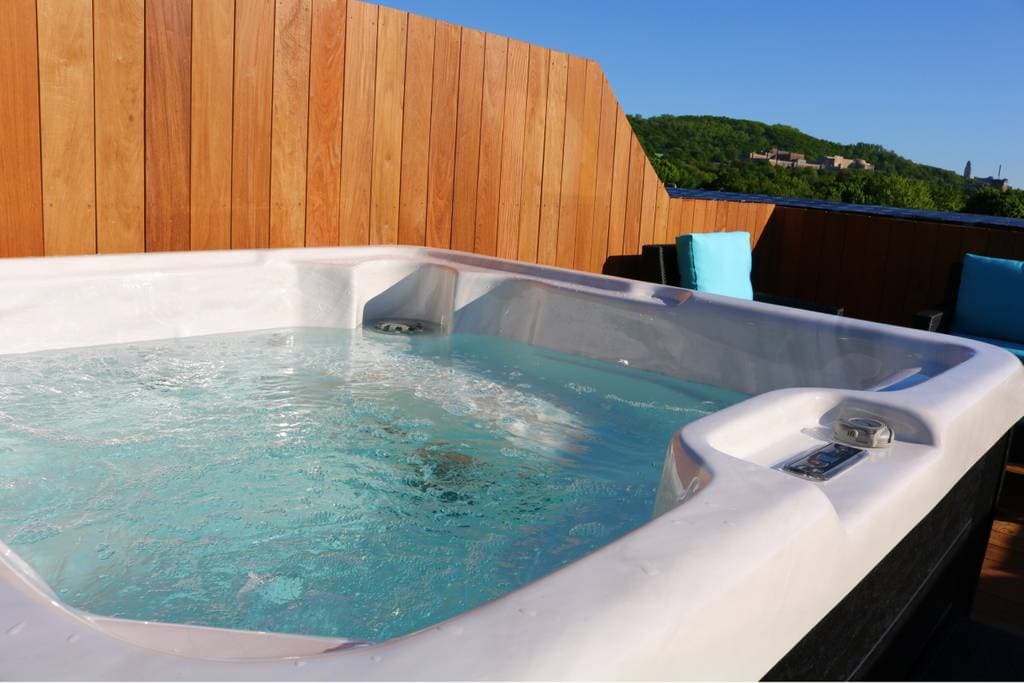 Miller House - Image 32