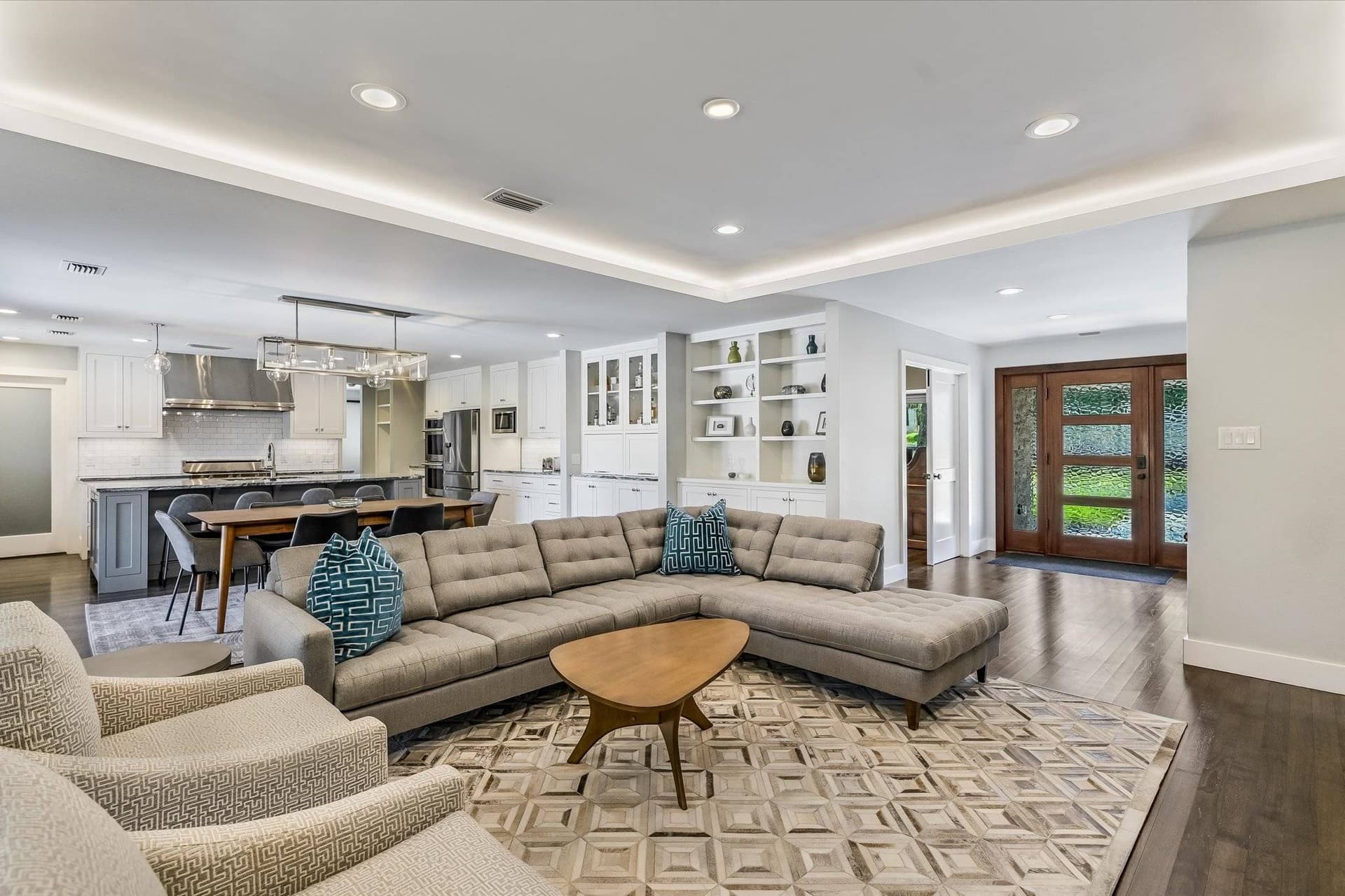 Austin Metro - Image 4