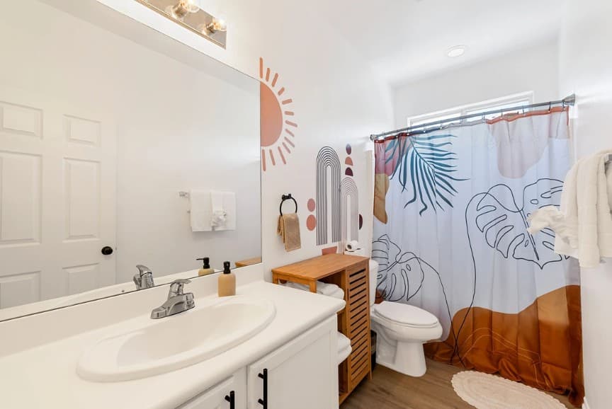 Sunny Palms - Image 22