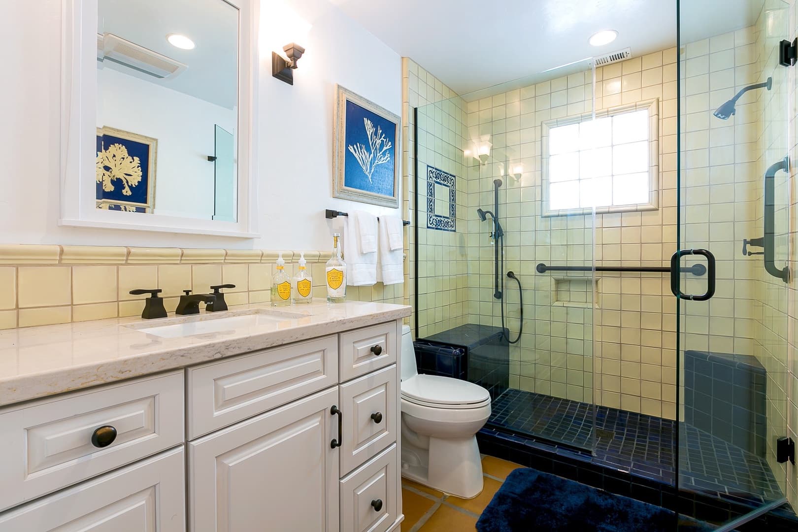 Spanish Palms Home - Image 10