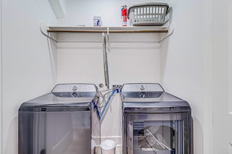 Commodore’s Hideout - Image 38