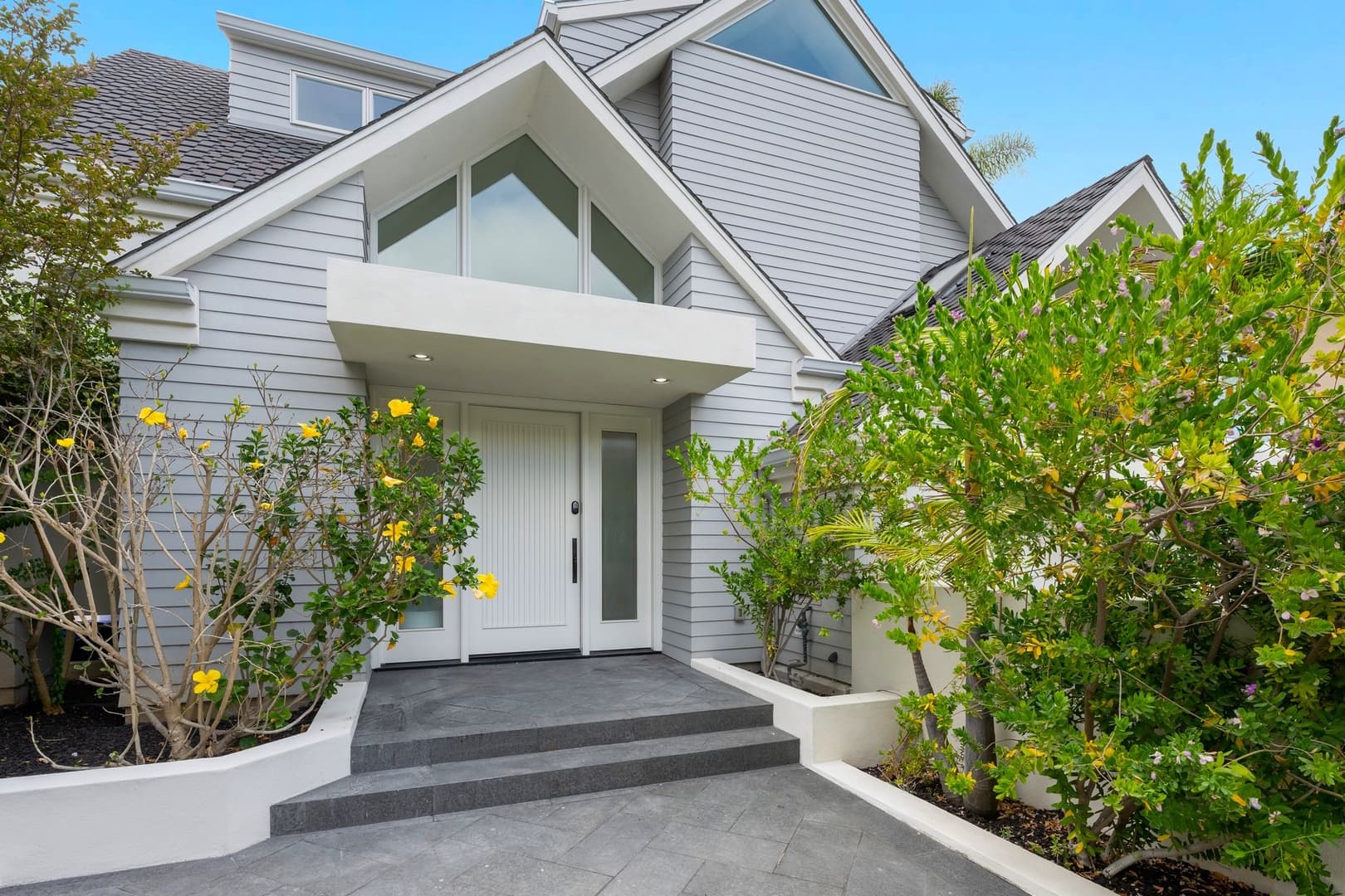 Shoreline Retreat - Image 6