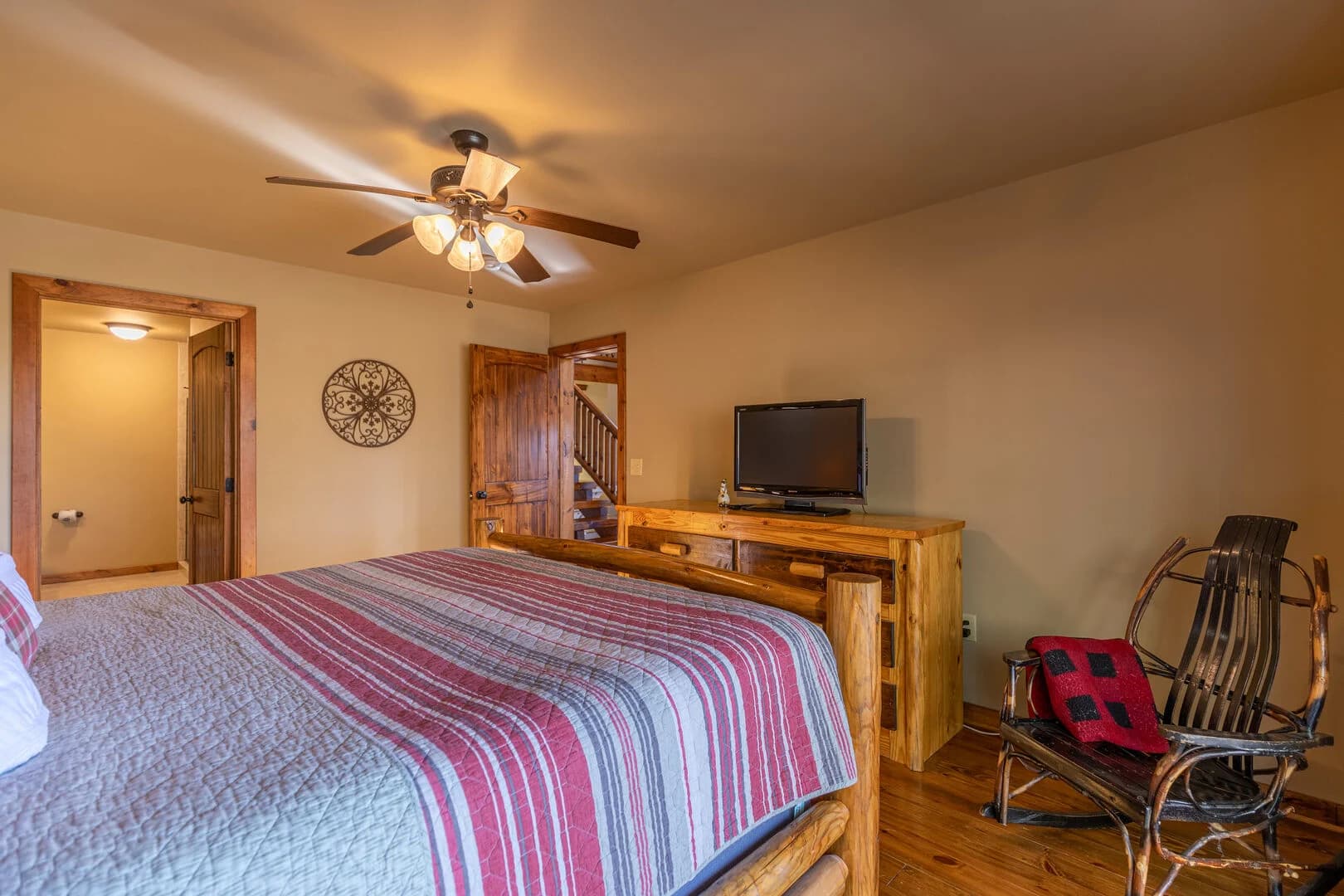 Skyland Cabin - Image 10