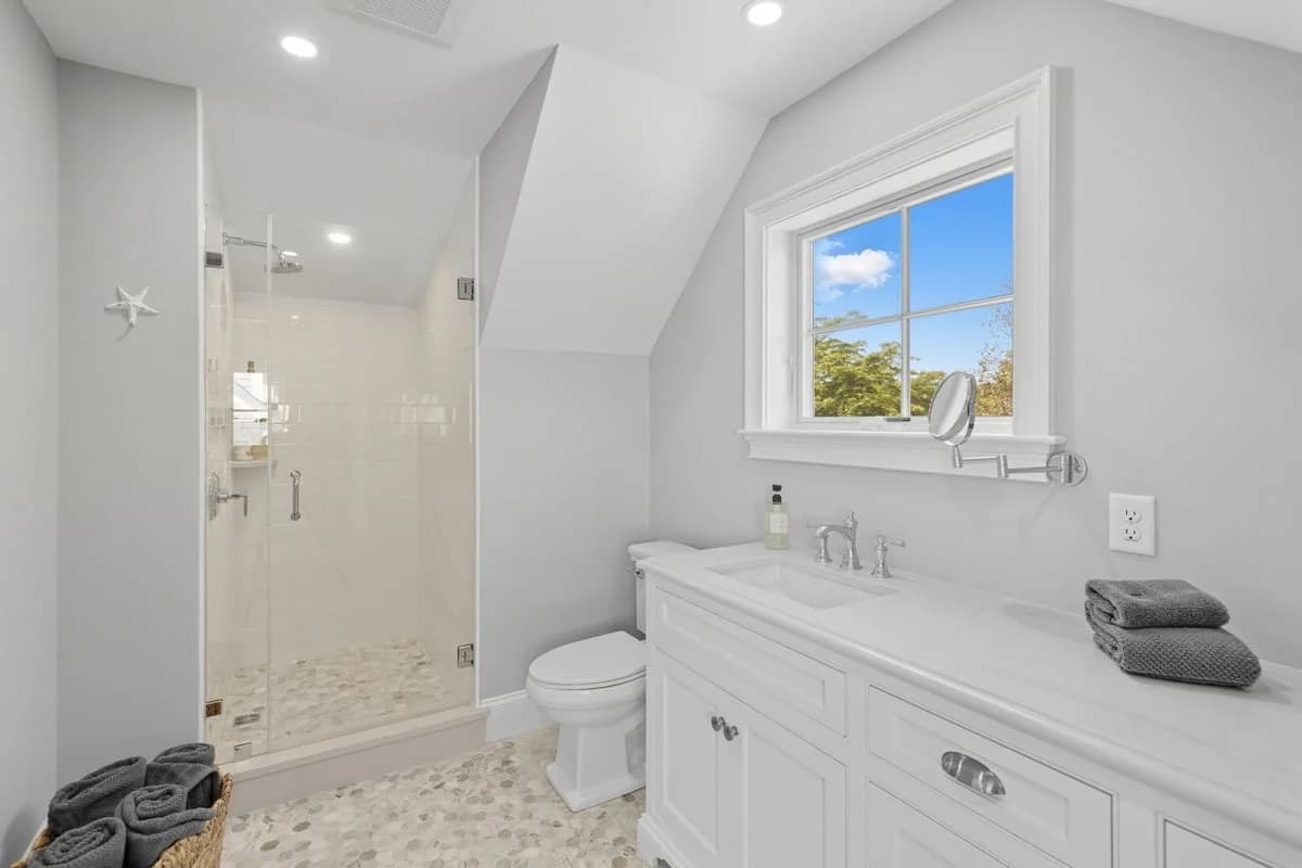 Three Buoys - Image 29