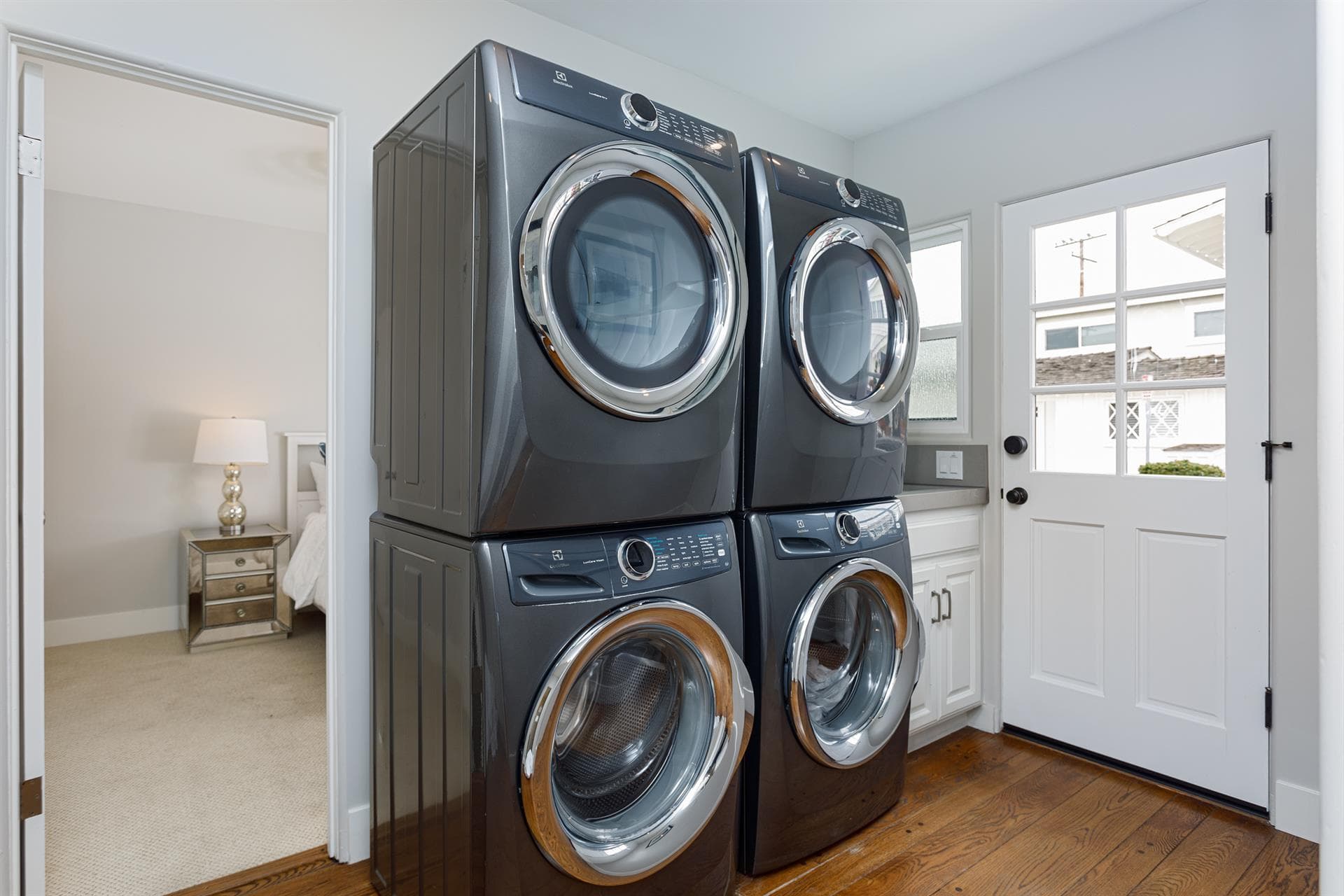 Harbor Beach Escape - Image 31