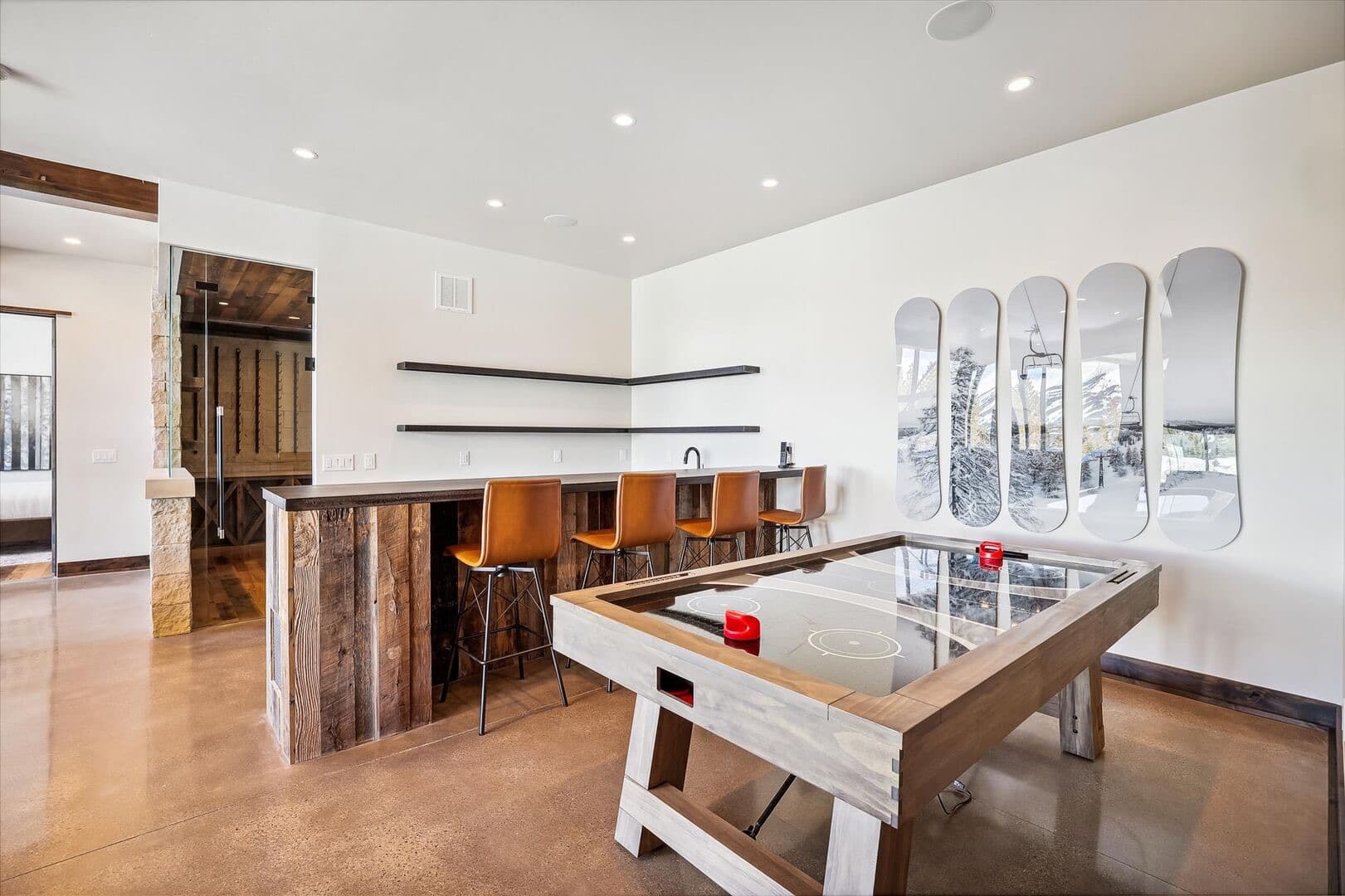 Modern View Manor - Image 27