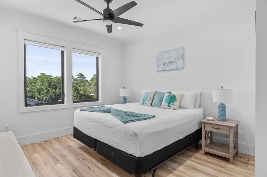 Happy by the Sea - Image 56