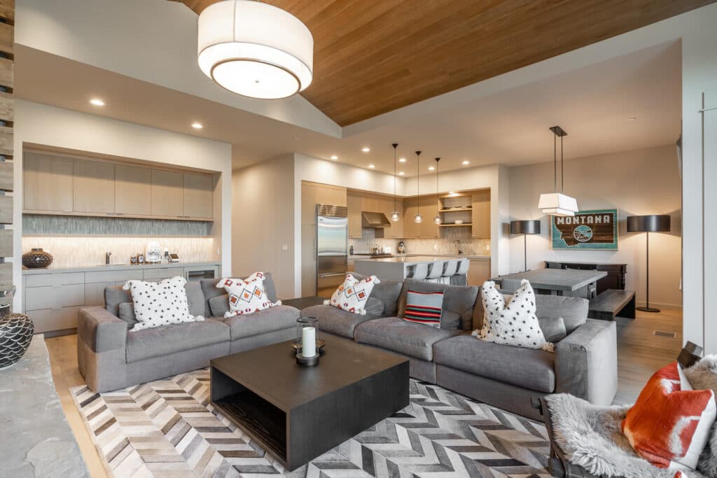 Blue Run Home - Image 3