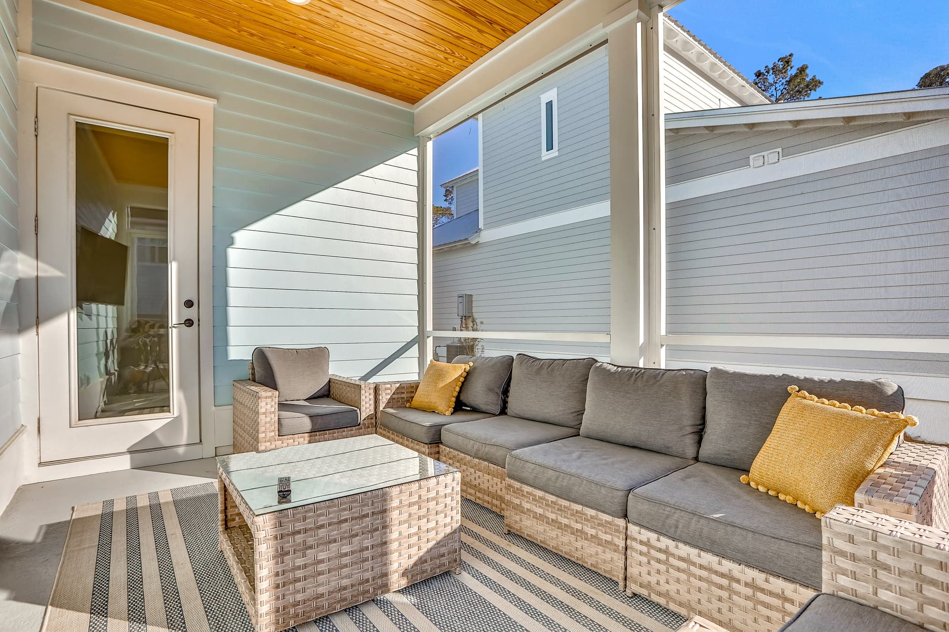 Come Sail Away House - Image 23