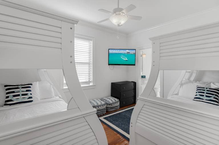 Villa Lago #1856 - Image 18