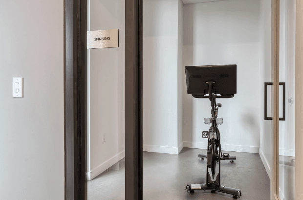 Emos Residence - Image 22