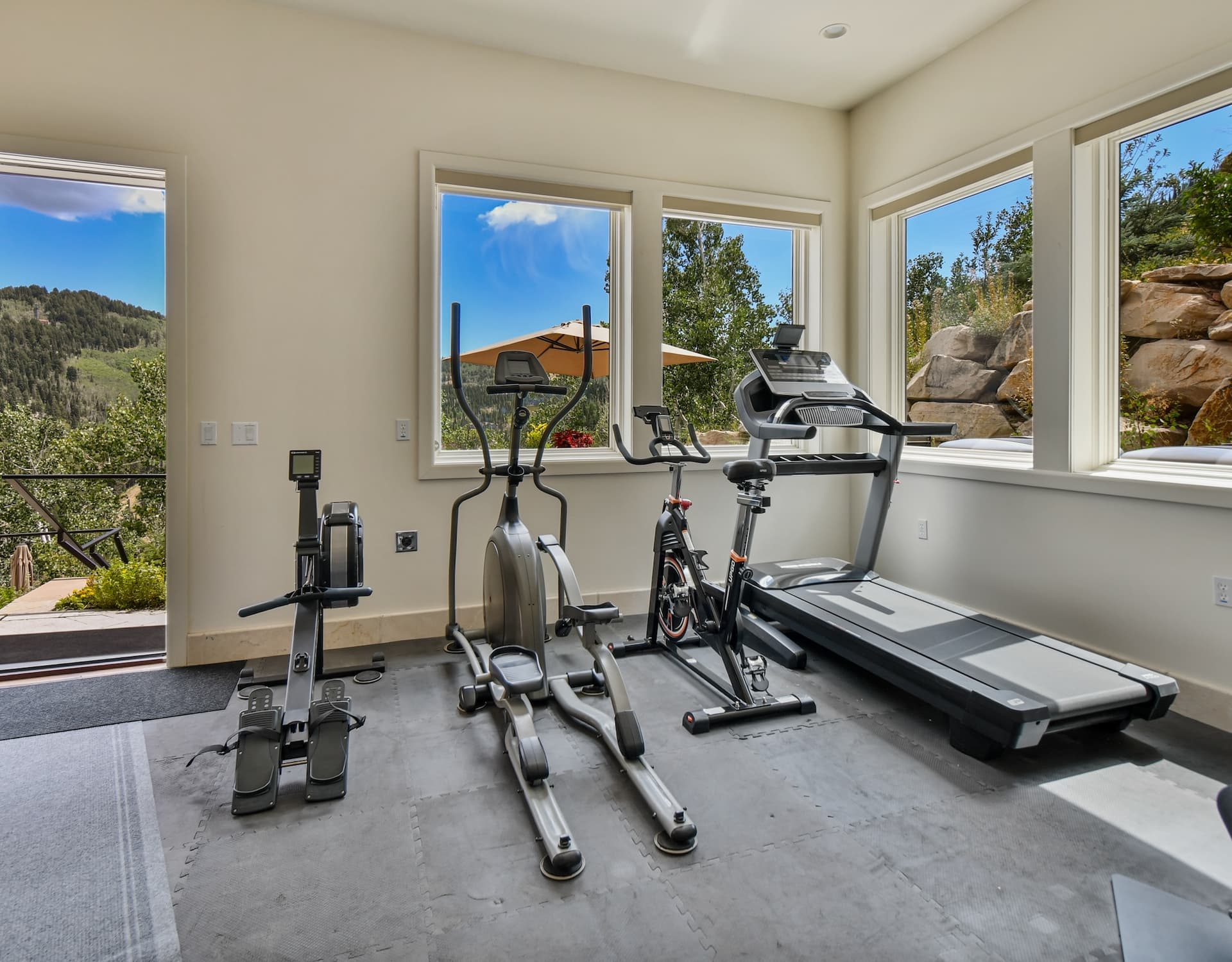 Sky Villa - Image 37