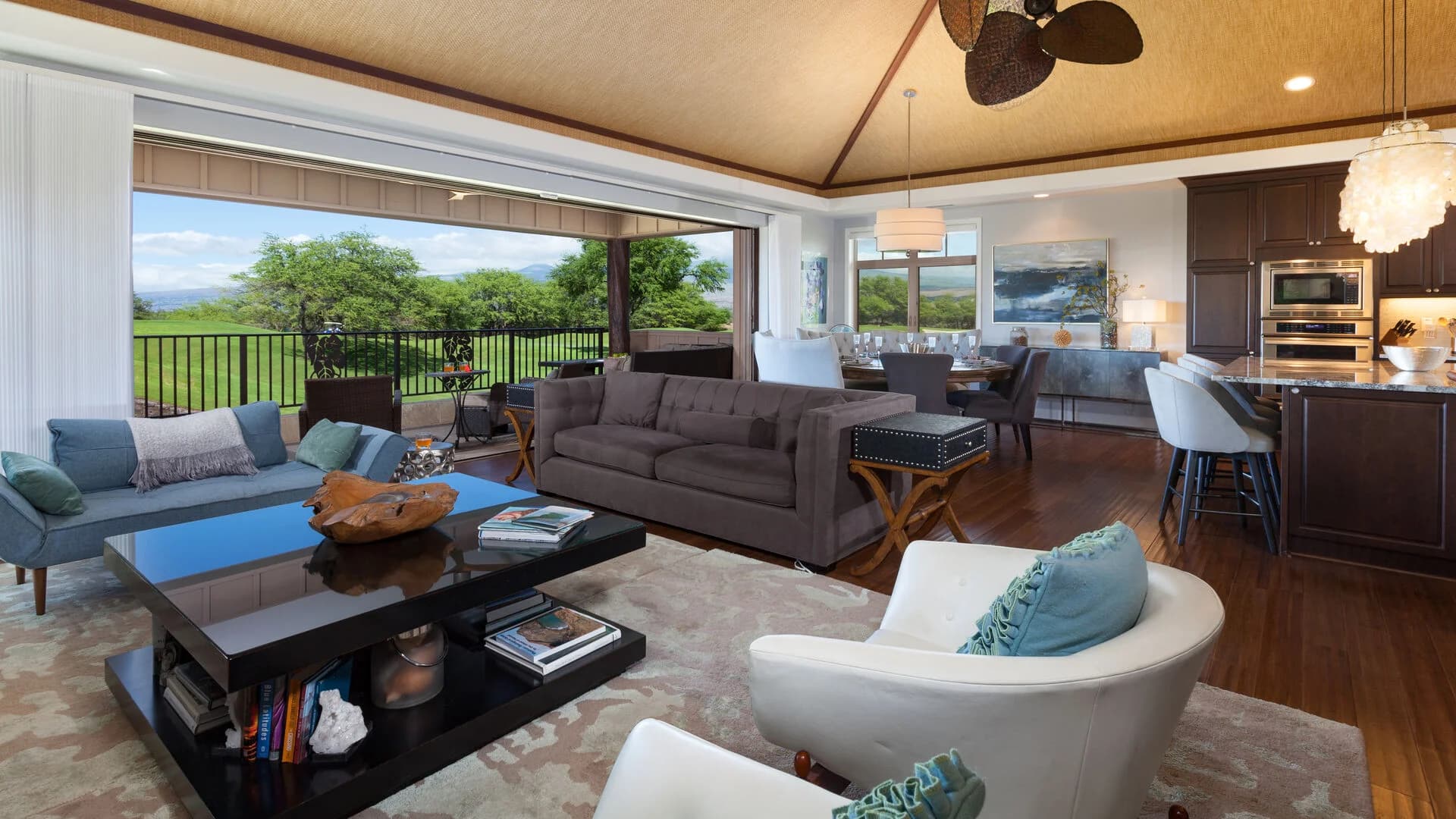 Sea Glass House - Image 6