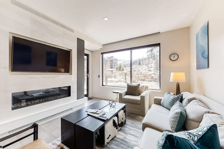 Lift Condo #309 - Image 1