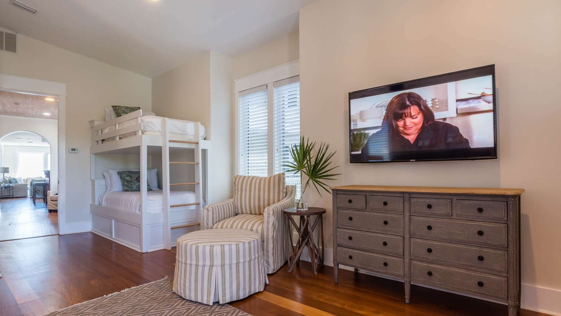 Pelican Paradise A+B - Image 72