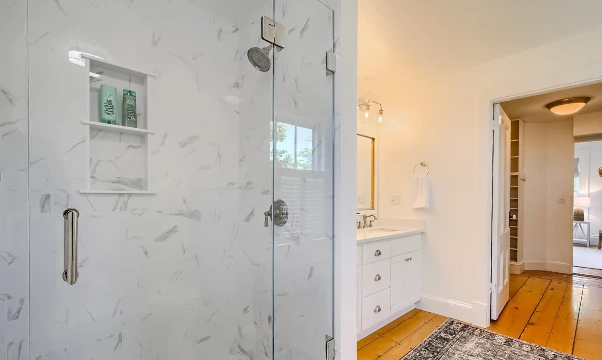 Captain Doane House - Image 17