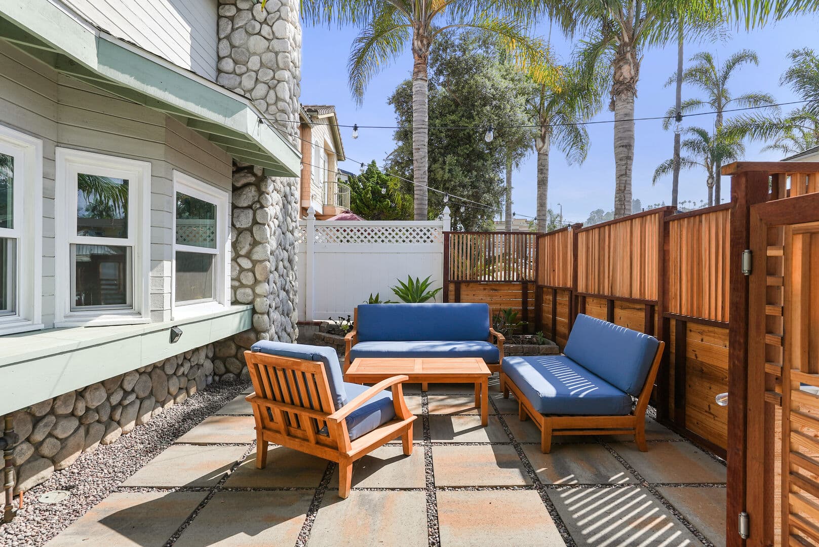 Kolmar Beach Home - Image 3