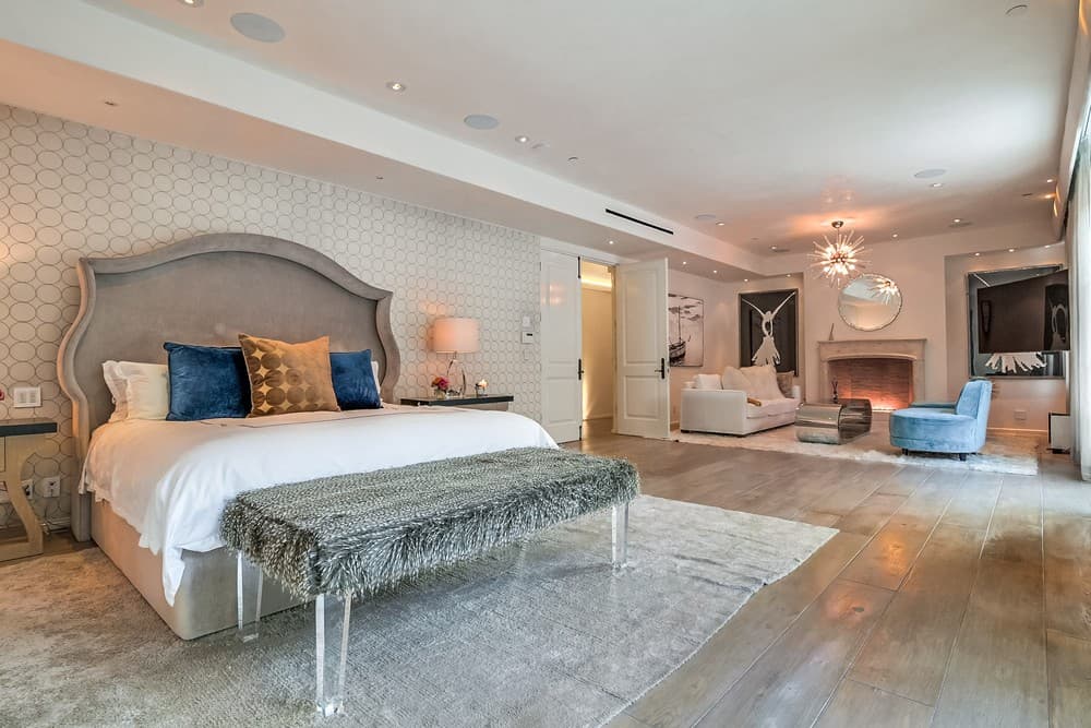 Chateau Serra Malibu - Image 27