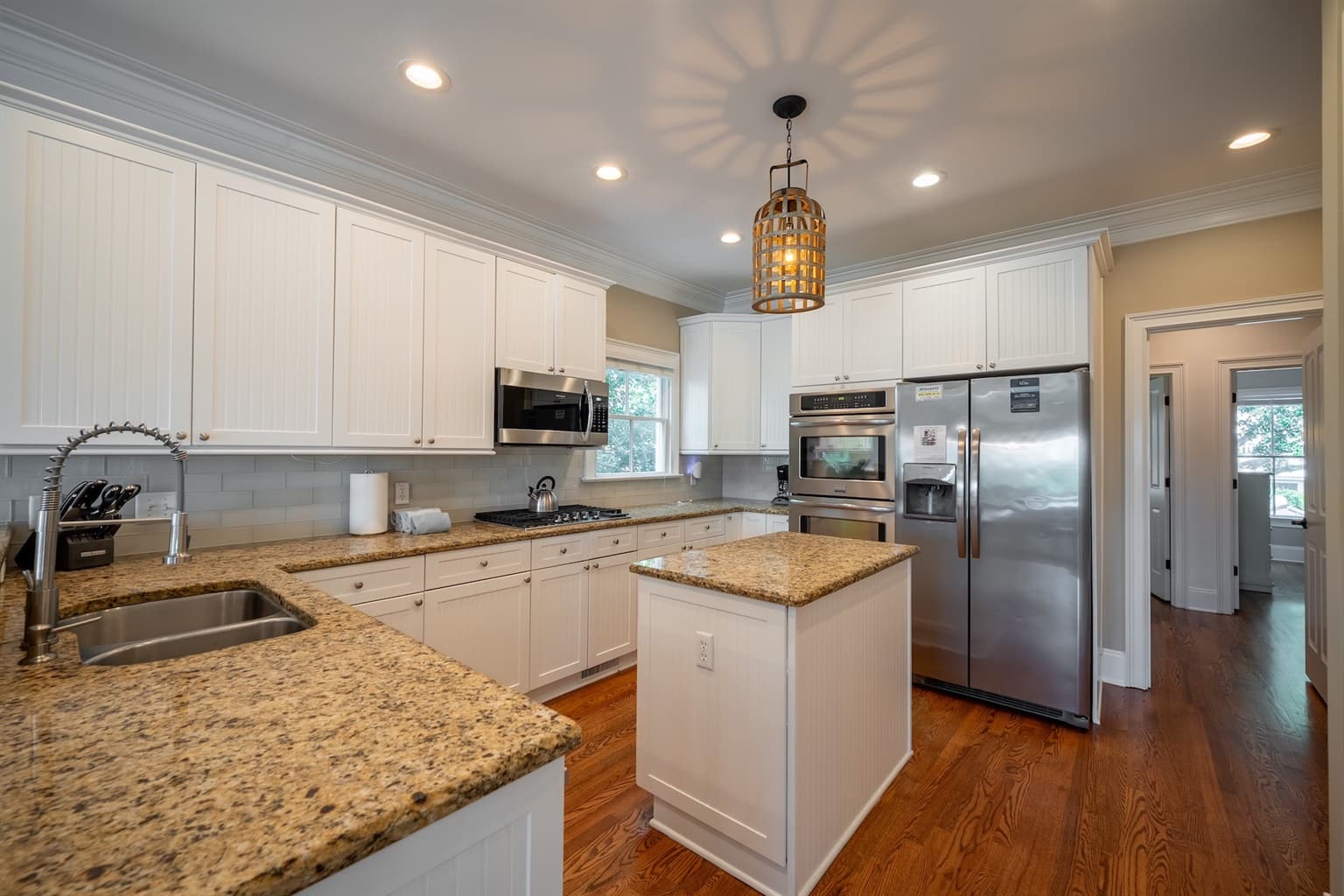 Beach Retreat - Image 8