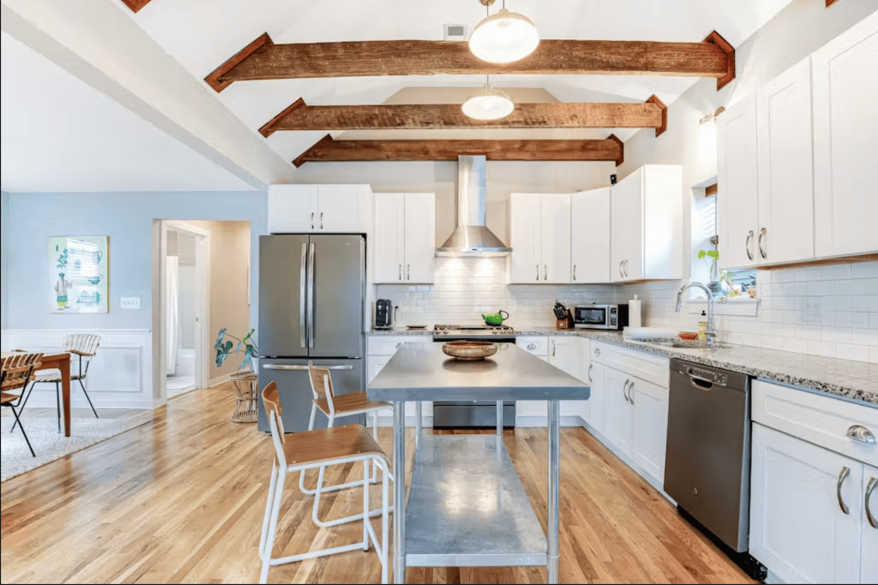 Sleek Cottage - Image 3