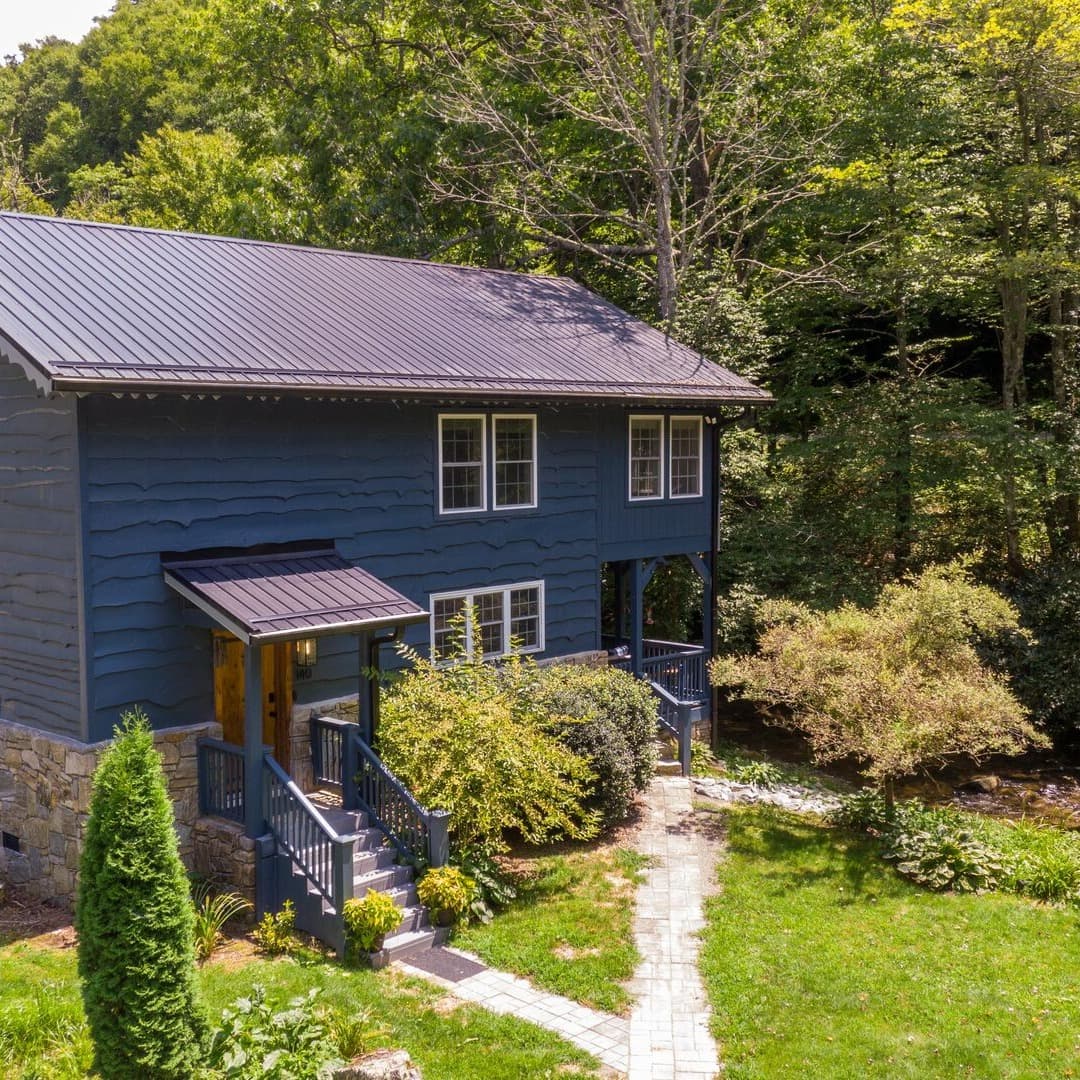 Riverside Retreat - Image 34