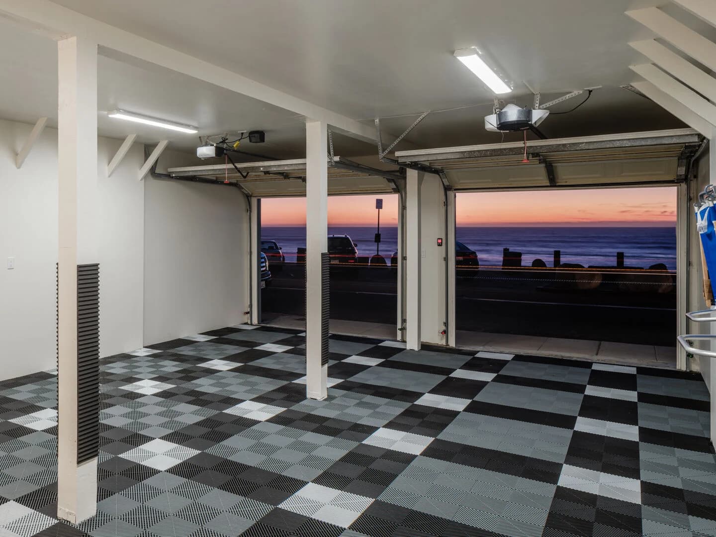 Neptune Escape Home - Image 17