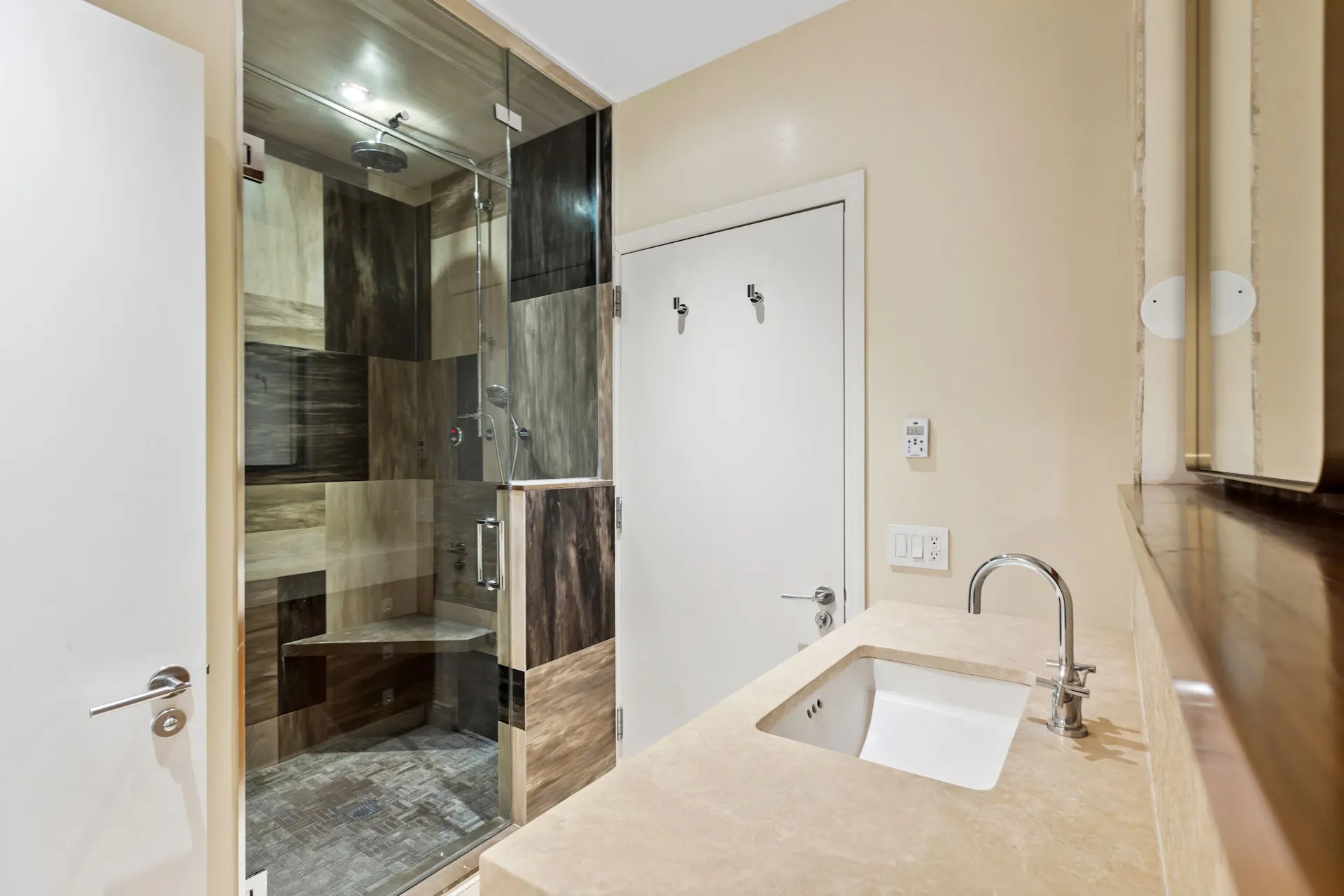 Rialto IV - Image 28