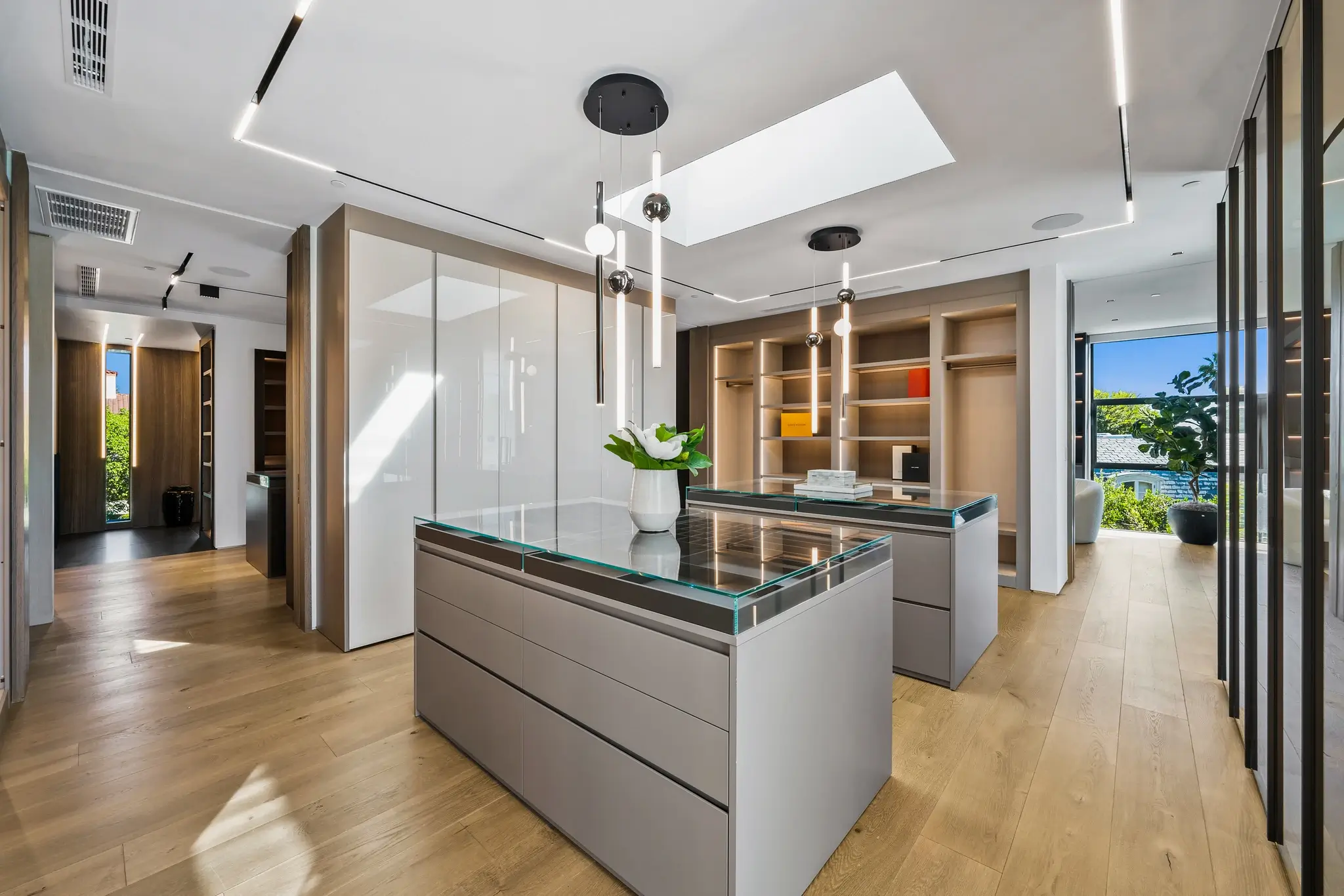 Forza Modern - Image 22