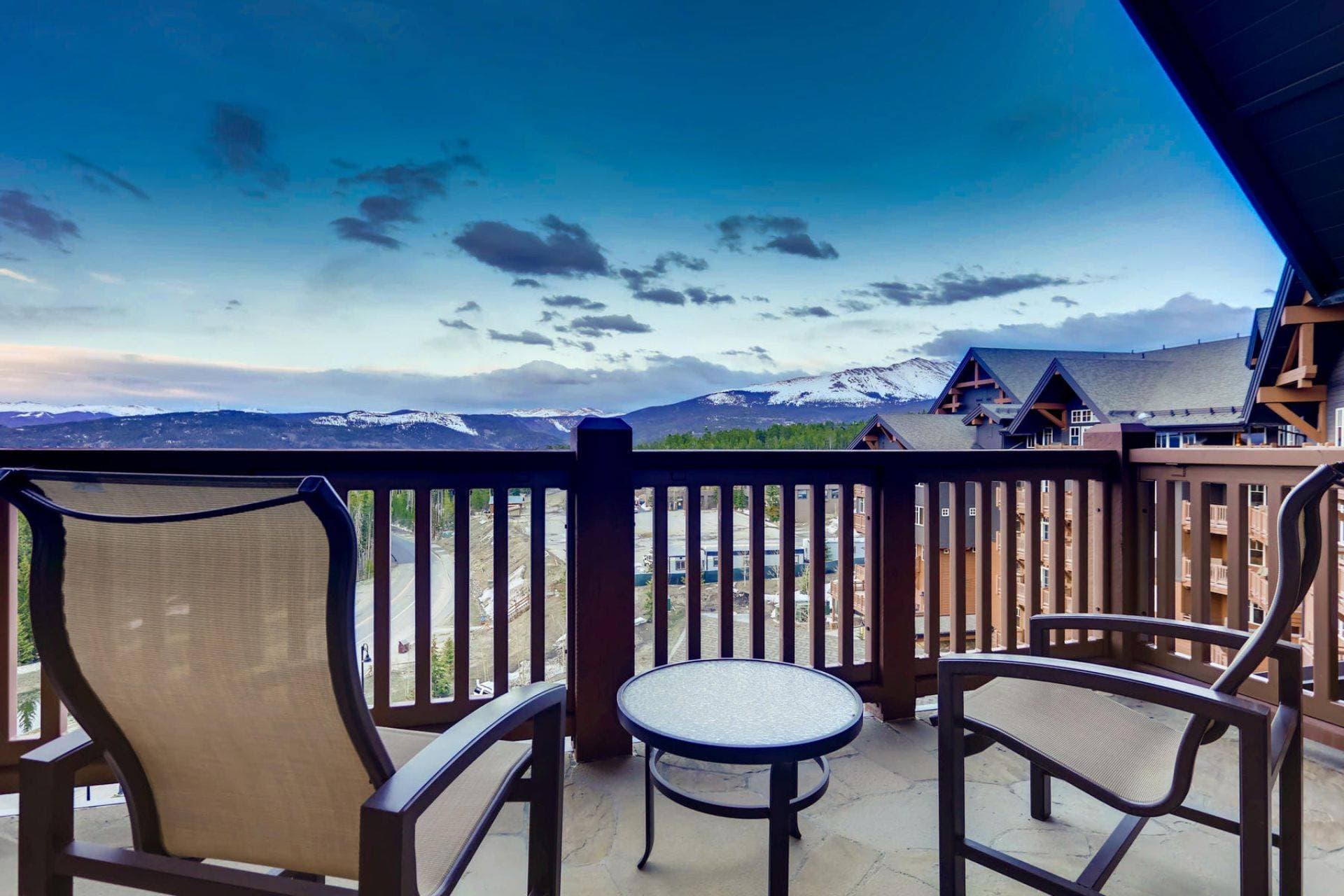 One Ski Hill Home - Image 5