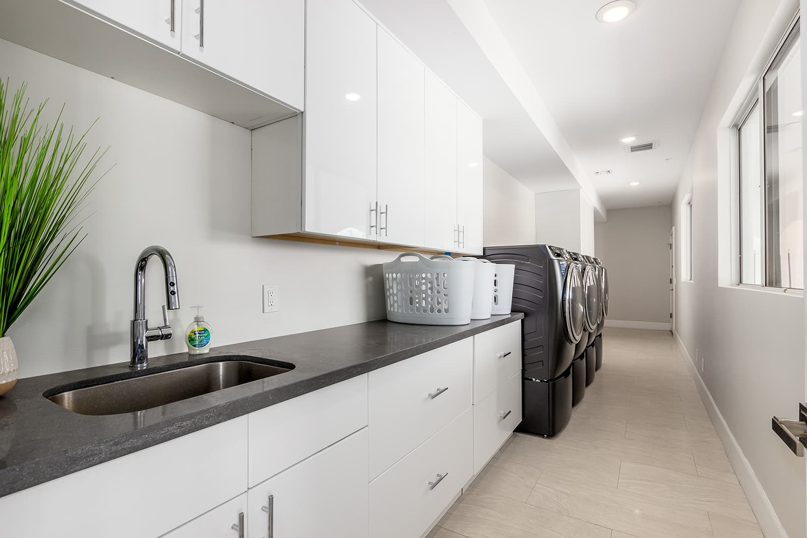 Big House - Image 21