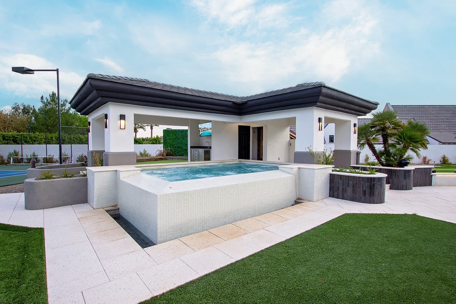 Big House - Image 33