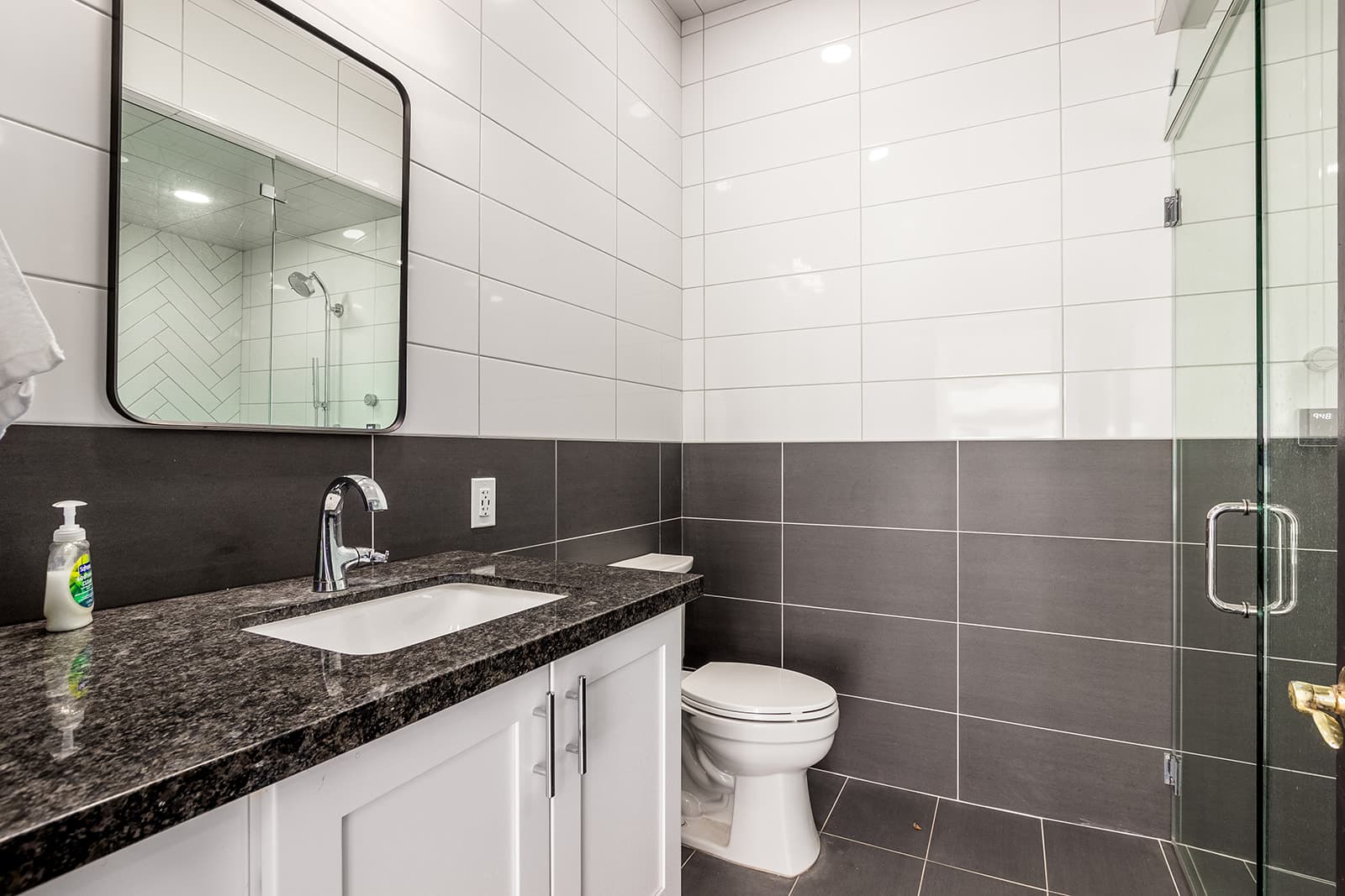 Big House - Image 48