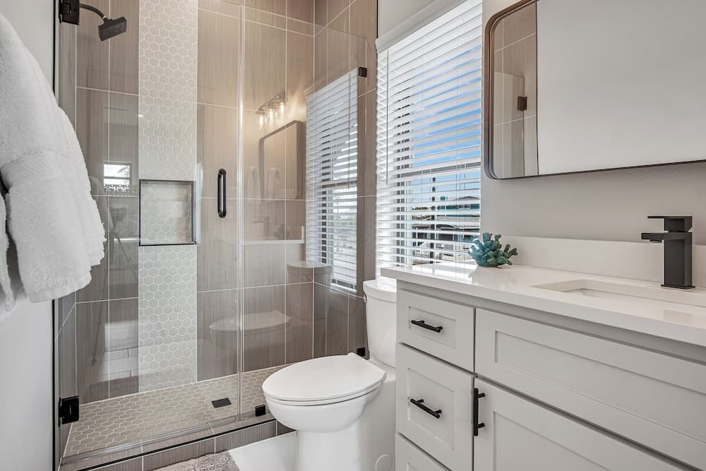 Gentry Sands - Image 11