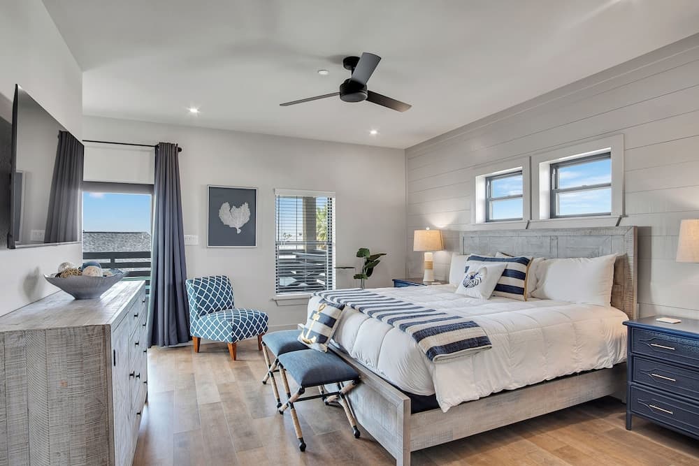 Gentry Sands - Image 12