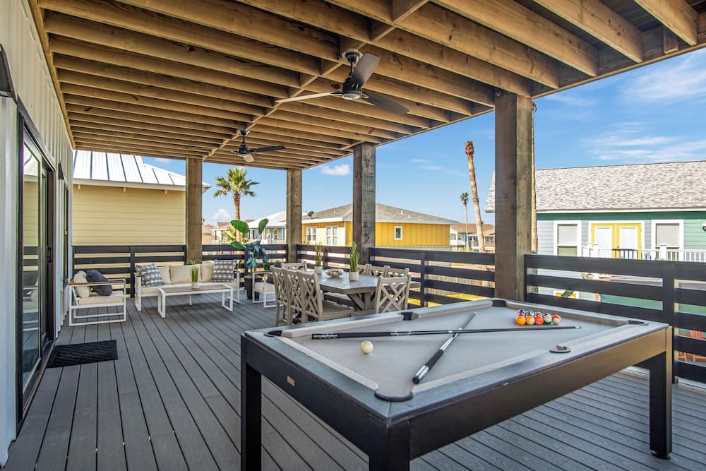 Gentry Sands - Image 3