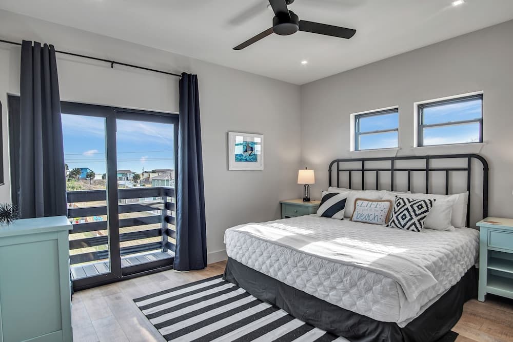 Gentry Sands - Image 16