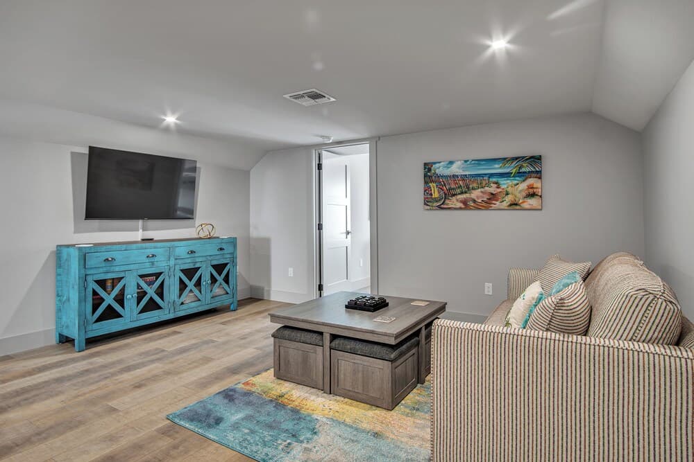 Gentry Sands - Image 8