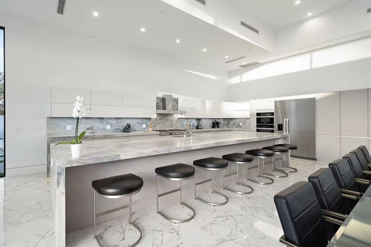 Bravo Villa #10 - Image 11