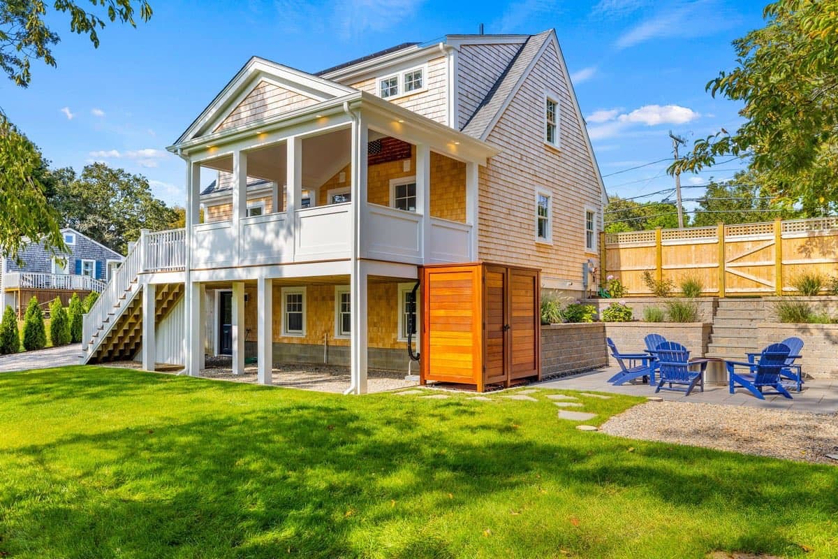 Down Easy - Image 23