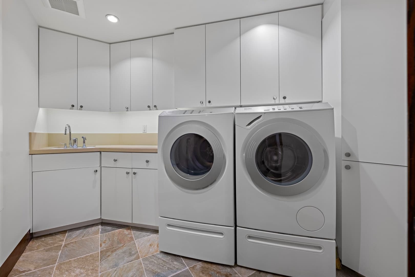 Costa Del Mar - Image 43