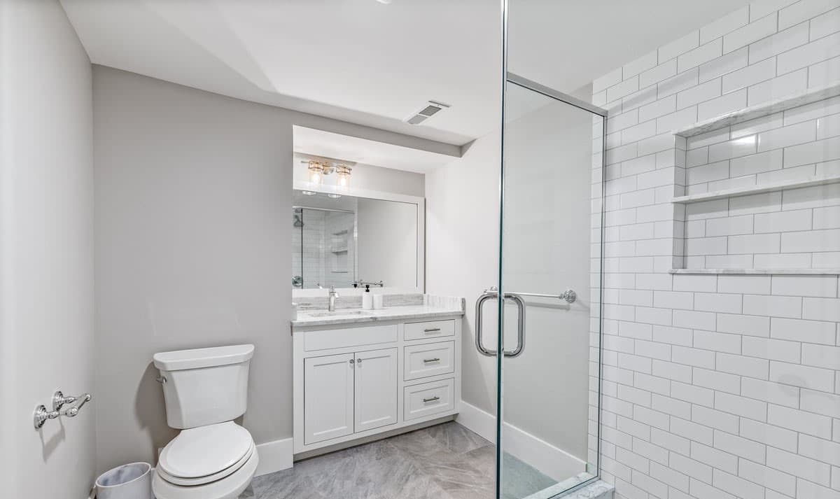 Eileen's Escape - Image 34