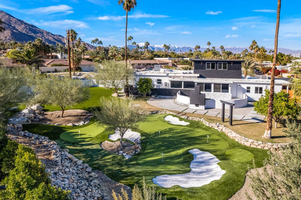 Escape Island - Image 1