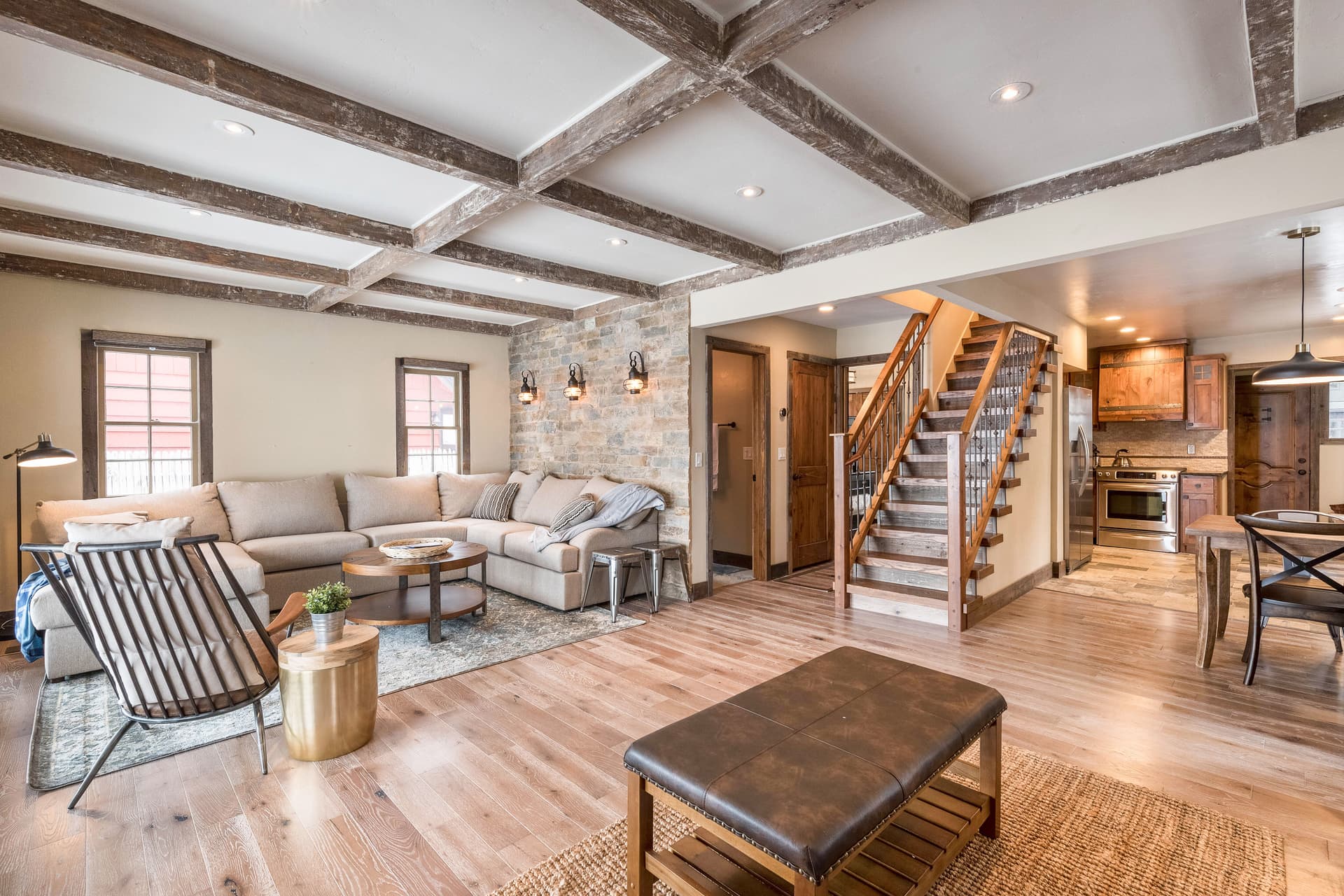 Blue Lakeview Place - Image 4