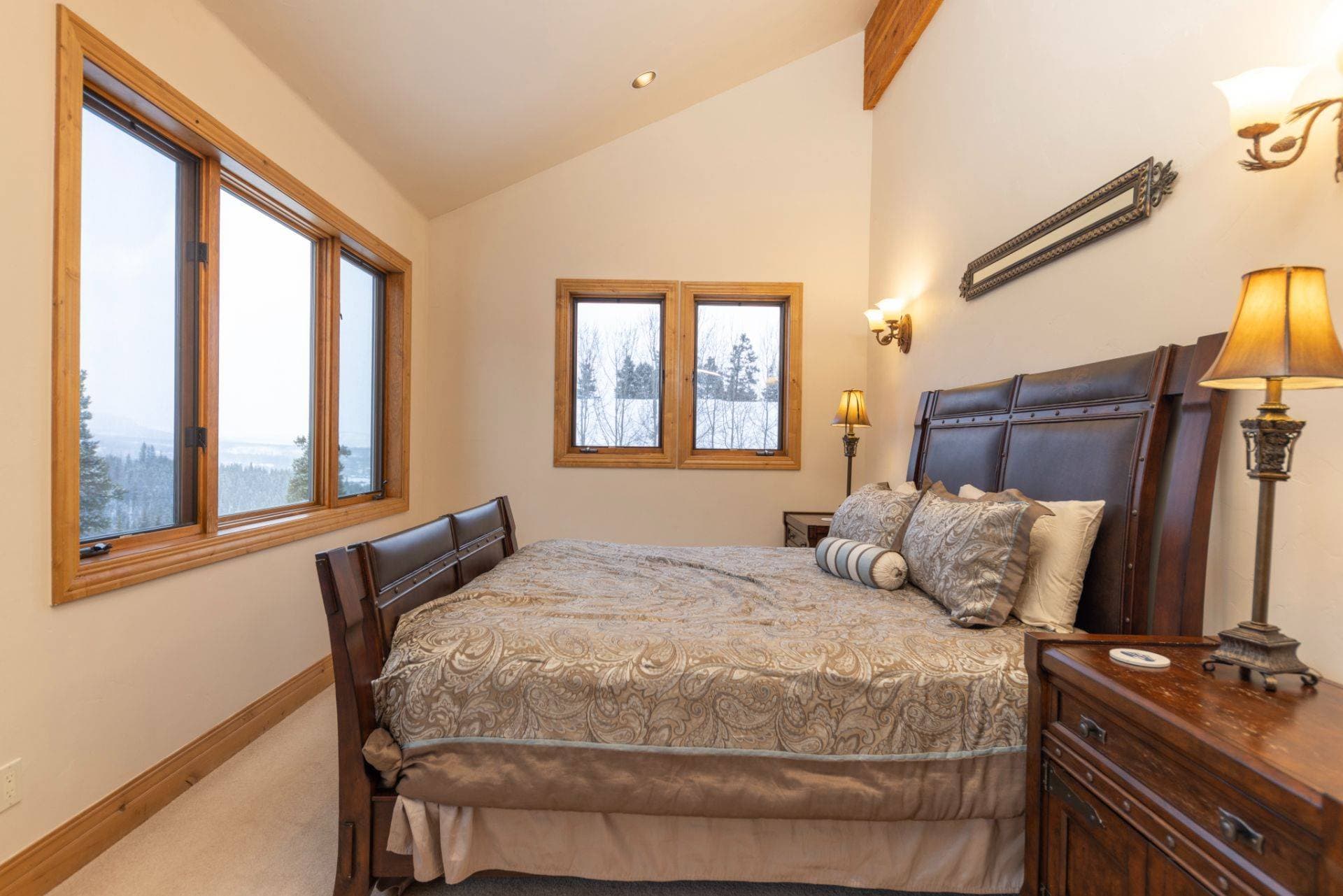 Fireside Villa - Image 21