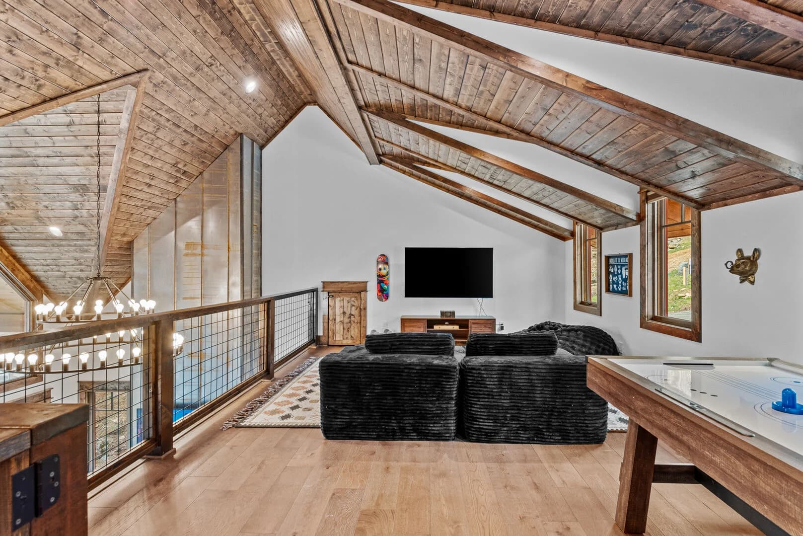 Llama Creek Cabin at Eagles Nest - Image 28