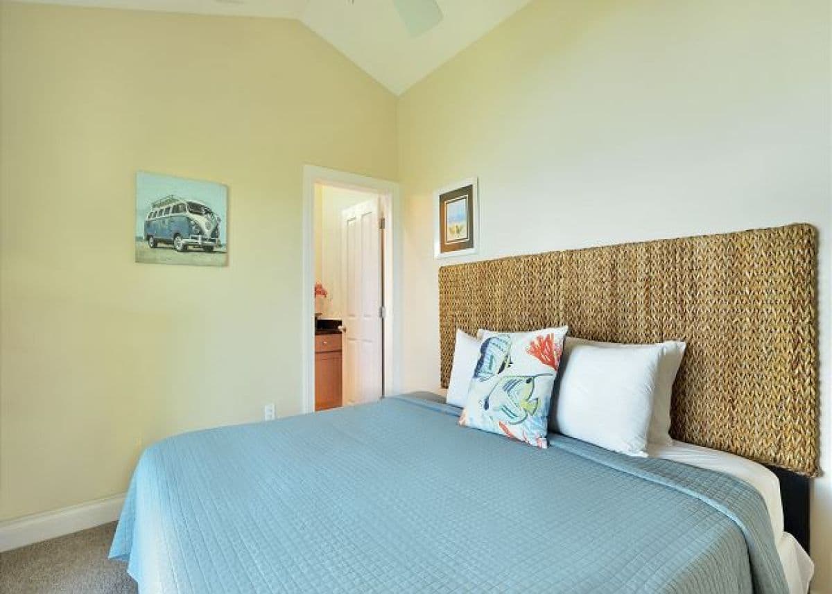 Coastal Comfort - Image 20